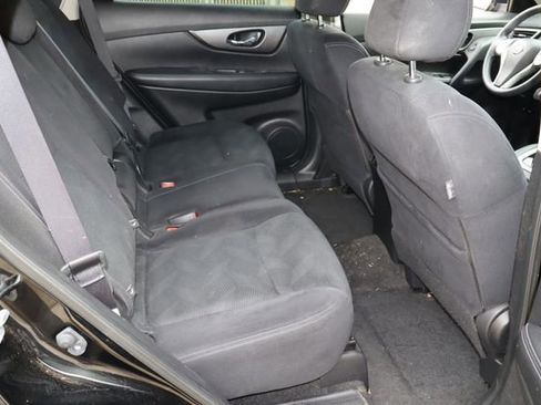 Used 2016 Nissan Rogue S FWD image 16