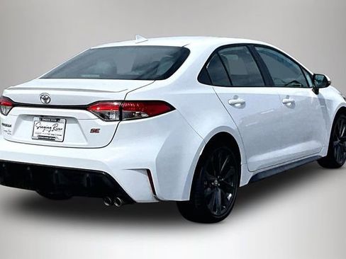 Used 2025 Toyota Corolla SE image 5