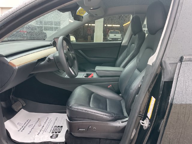 Used 2021 Tesla Model Y Long Range AWD/4WD image 19