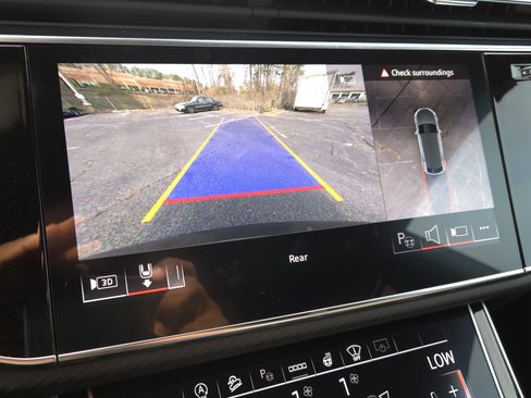 New 2026 Audi SQ8 Prestige image 17