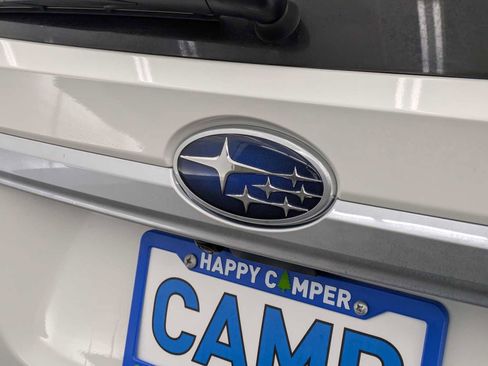 Used 2024 Subaru Ascent Premium w/ Convenience Package image 11