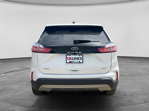 Used 2024 Ford Edge SEL AWD/4WD image 9