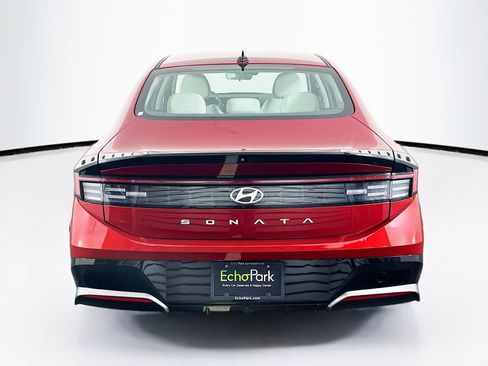 Used 2025 Hyundai Sonata SEL FWD image 7