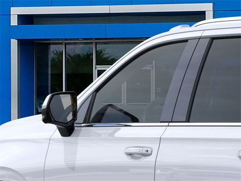 New 2026 Chevrolet Suburban LT w/ Comfort Package image 12