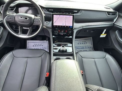 New 2025 Jeep Grand Cherokee L Limited w/ Trailer Tow Package image 14