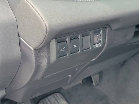 Used 2024 Subaru Ascent Limited w/ Technology Package AWD/4WD image 20