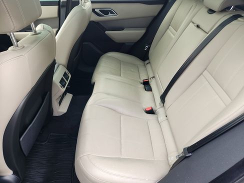 Used 2020 Land Rover Range Rover Velar S image 18