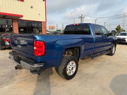 Used 2019 Chevrolet Silverado 2500 LT w/ LT Convenience Package RWD image 4
