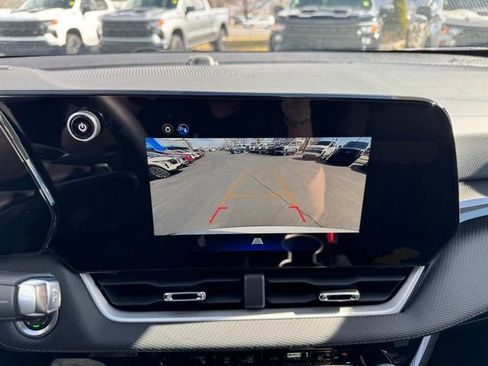 Certified 2025 Chevrolet Equinox LT image 24