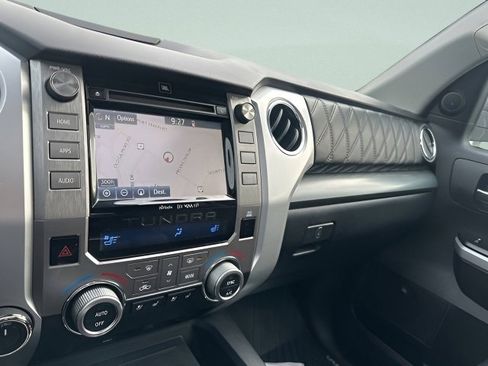 Used 2018 Toyota Tundra Platinum image 23