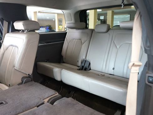 Used 2019 Ford Expedition Limited w/ Equipment Group 301A image 16
