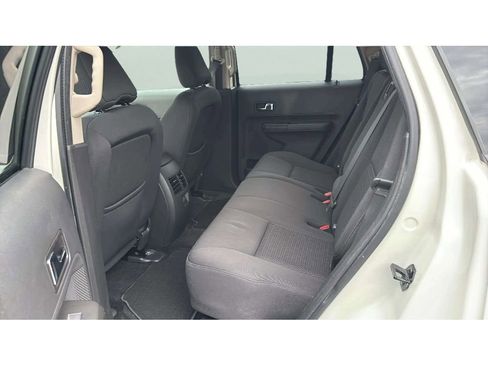 Used 2009 Ford Edge SE image 11