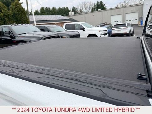 Used 2024 Toyota Tundra Limited AWD/4WD image 19