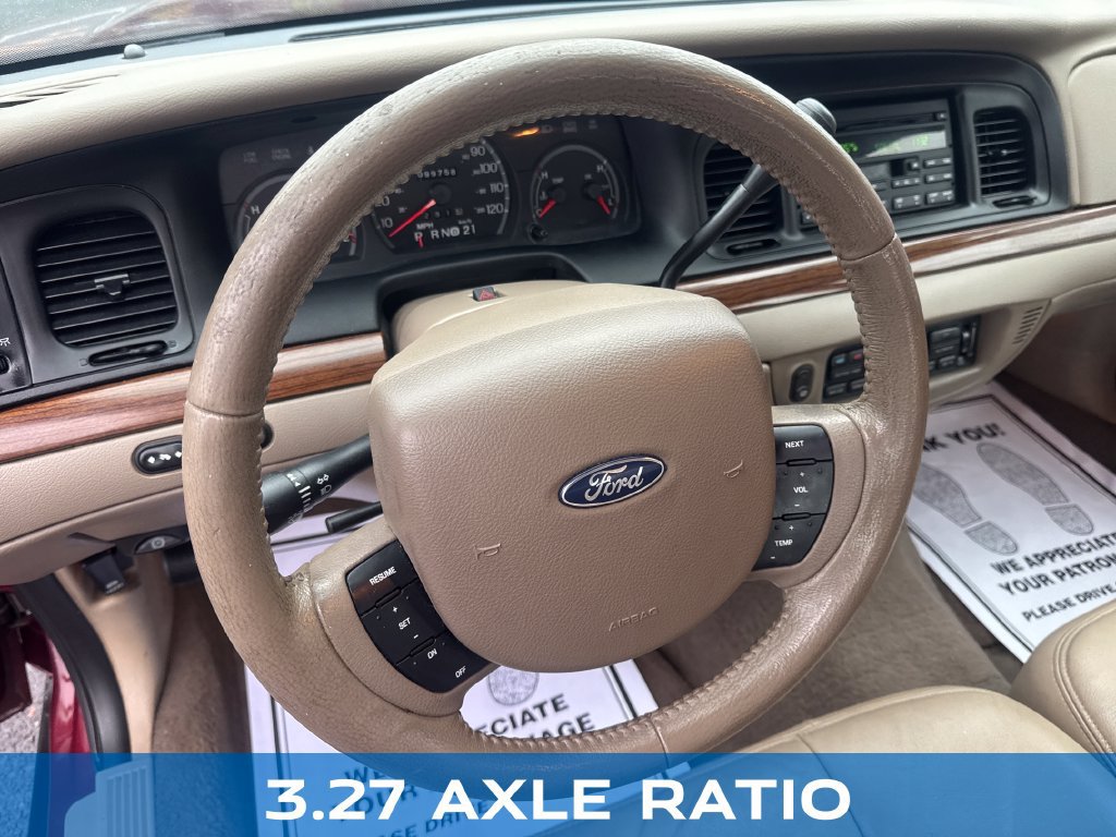 Used 2005 Ford Crown Victoria LX RWD image 15