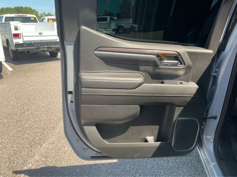 Used 2024 GMC Sierra 1500 Elevation AWD/4WD image 18