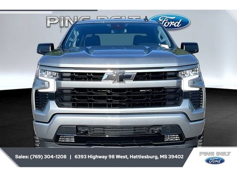 Used 2026 Chevrolet Silverado 1500 RST AWD/4WD image 3