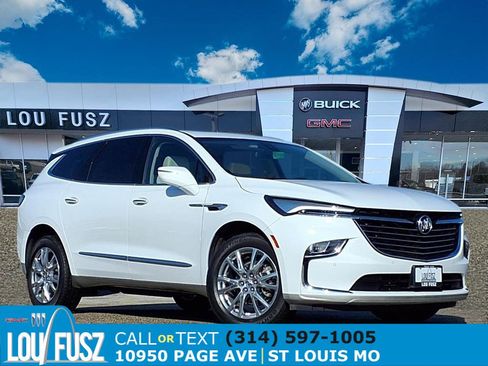 Used 2023 Buick Enclave Essence w/ Experience Buick Package image 1