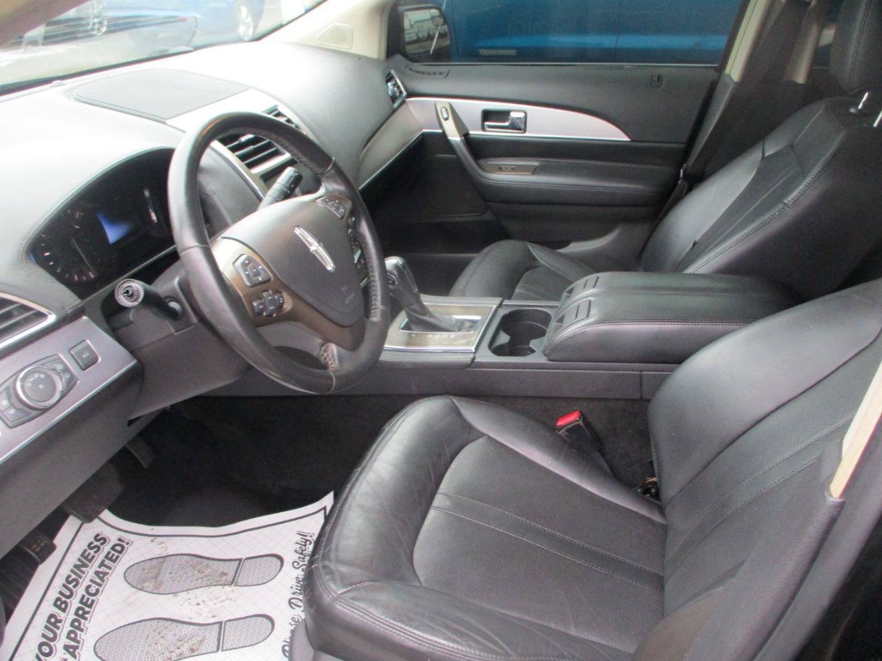 Used 2012 Lincoln MKX FWD image 11