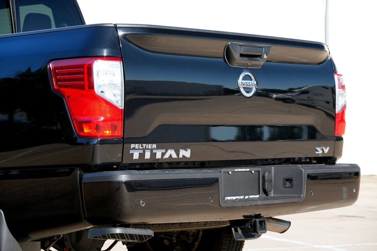 Used 2021 Nissan Titan SV w/ SV Convenience Package RWD image 31