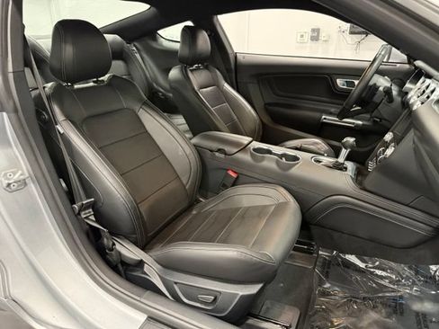 Used 2022 Ford Mustang GT Premium w/ Equipment Group 401A RWD image 32