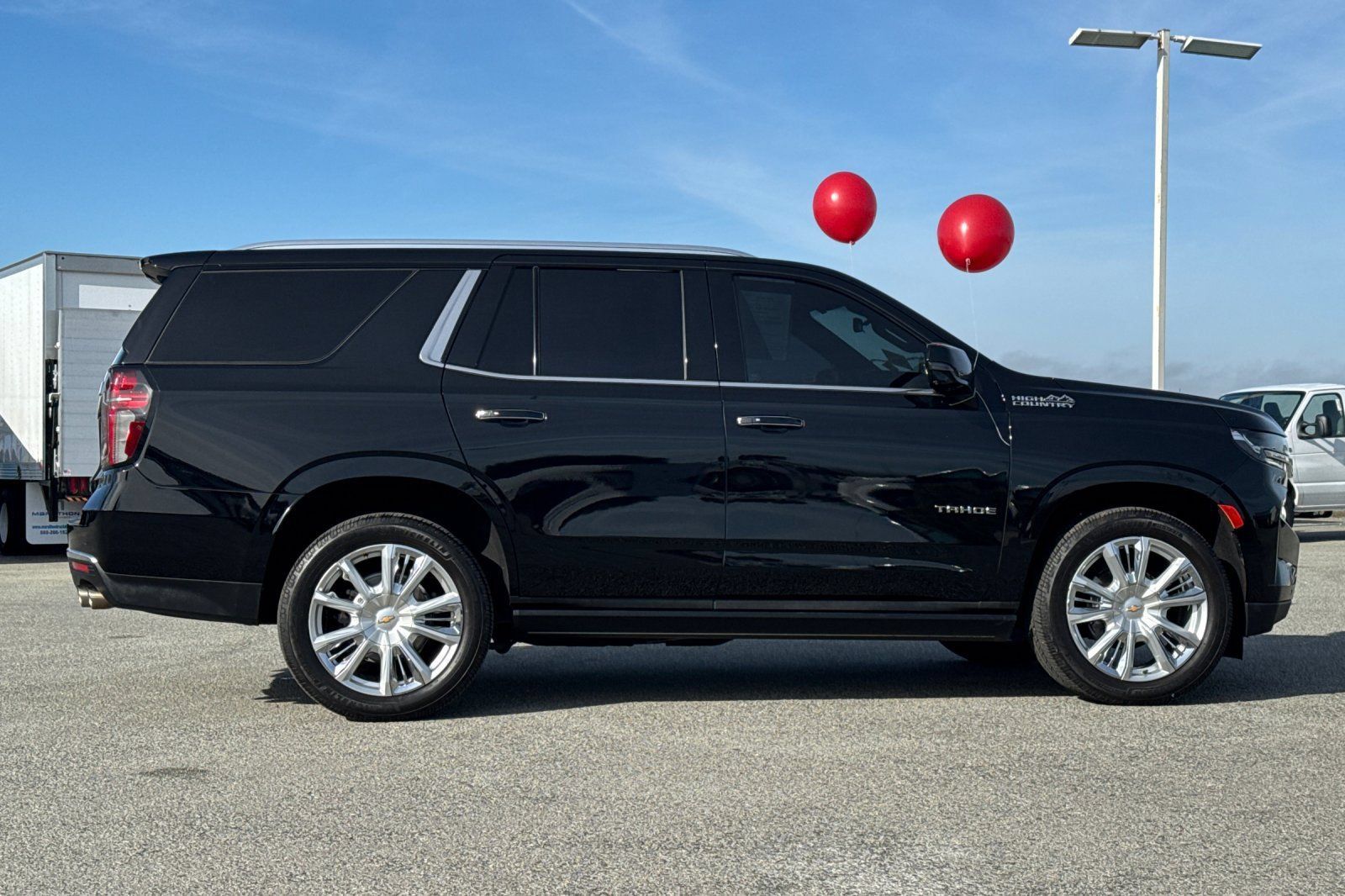 Used 2023 Chevrolet Tahoe High Country AWD/4WD image 3