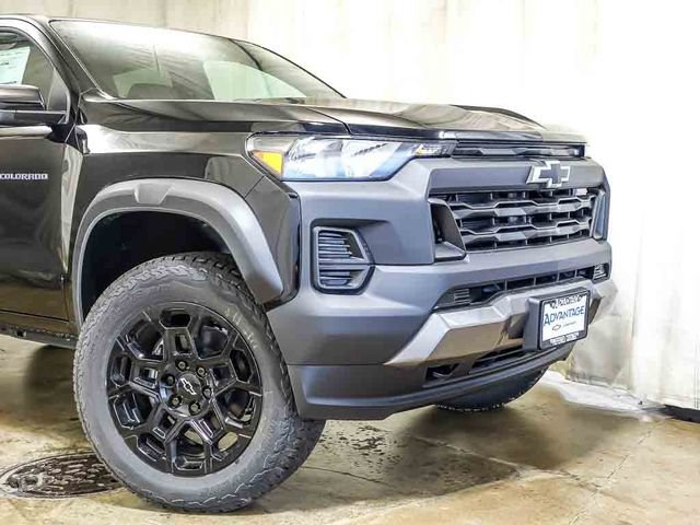 New 2026 Chevrolet Colorado Trail Boss AWD/4WD image 3
