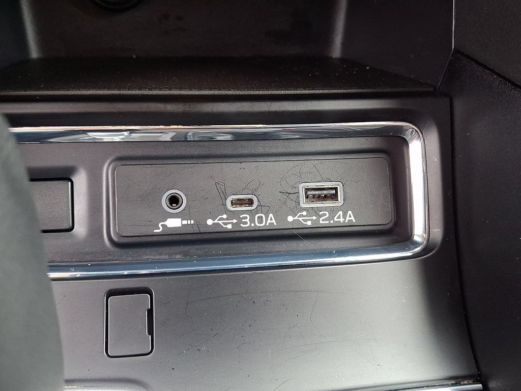 Used 2024 Subaru Ascent Premium w/ Convenience Package AWD/4WD image 29