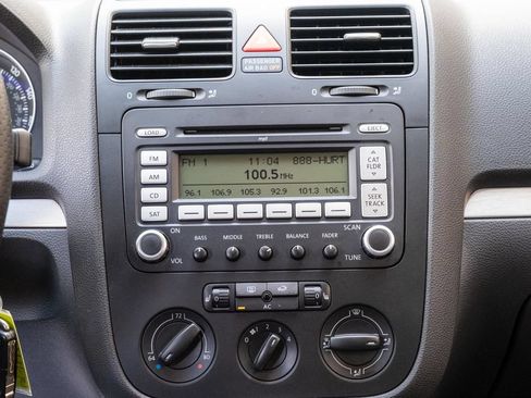 Used 2009 Volkswagen GTI 4-Door FWD image 16