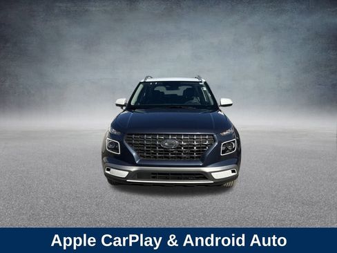 Used 2024 Hyundai Venue Limited image 10
