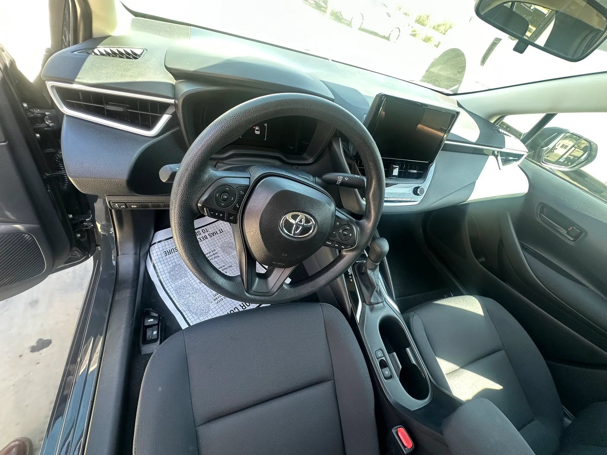 Used 2026 Toyota Corolla LE FWD image 28