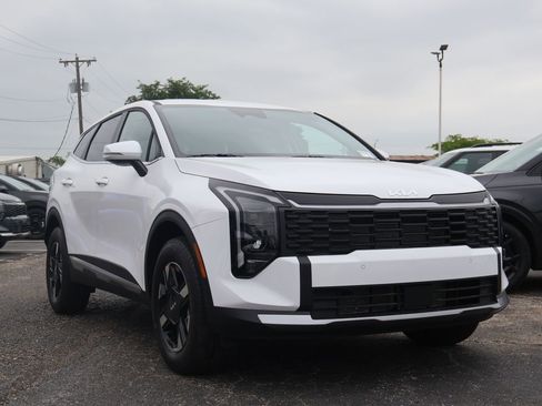 New 2026 Kia Sportage LX w/ LX Convenience Package AWD/4WD image 1