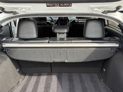 Used 2021 Toyota Prius XLE image 11