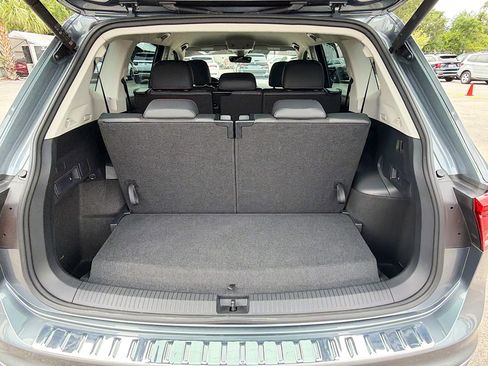 Used 2024 Volkswagen Tiguan Wolfsburg Edition FWD image 11