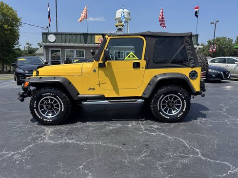 Used 2006 Jeep Wrangler X AWD/4WD image 2