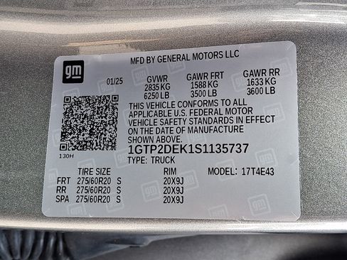 Certified 2025 GMC Canyon AT4 w/ Nightfall Edition AWD/4WD image 31