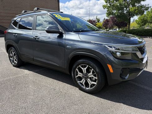 Used 2021 Kia Seltos EX AWD/4WD image 1