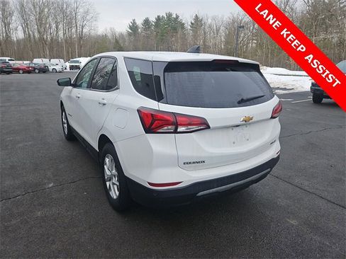 Used 2023 Chevrolet Equinox LT image 3