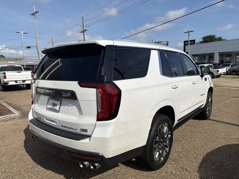 Certified 2023 GMC Yukon Denali Ultimate AWD/4WD image 6