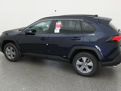 New 2025 Toyota RAV4 XLE w/ Convenience Package