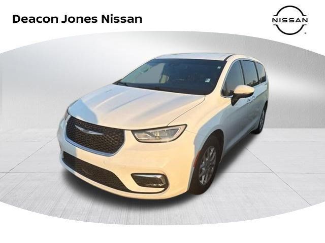 Used 2023 Chrysler Pacifica Touring-L FWD image 1