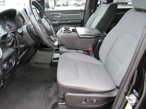 Used 2022 RAM 1500 Big Horn AWD/4WD image 16