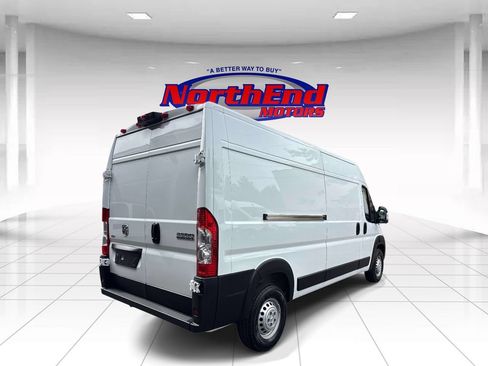 Used 2026 RAM ProMaster 2500 w/ Convenience Group FWD image 3