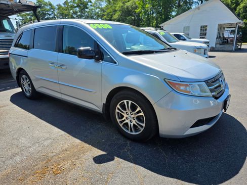 Used 2013 Honda Odyssey EX-L image 3