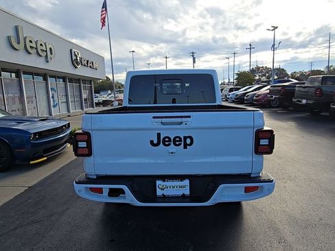 Used 2022 Jeep Gladiator Overland image 7