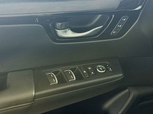 Used 2024 Honda CR-V EX-L image 10