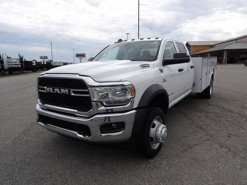 Used 2021 RAM 5500 Tradesman w/ Chrome Appearance Group AWD/4WD image 70