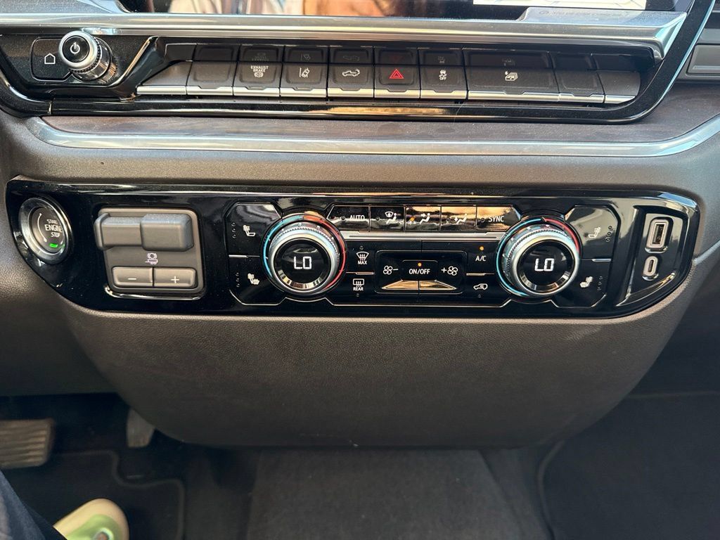 Certified 2025 GMC Sierra 2500 SLT AWD/4WD image 20