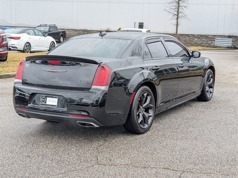 Used 2022 Chrysler 300 S w/ Comfort Group image 5