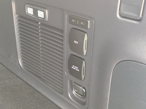 Certified 2025 Ford Expedition Max Active image 12