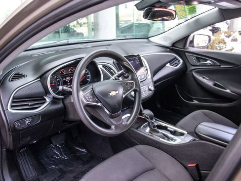 Used 2024 Chevrolet Malibu LT FWD image 11